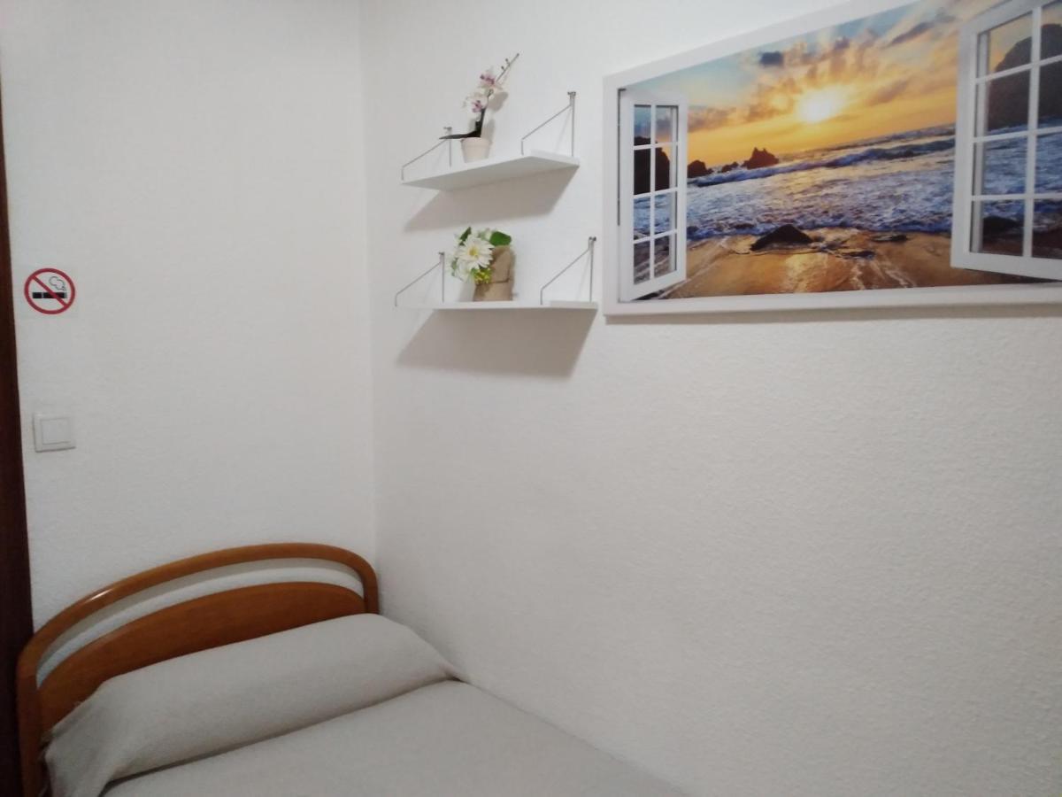 Cozy Single Room Mercado Central Аликанте Экстерьер фото
